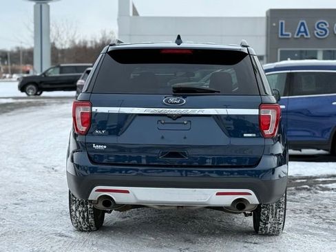 Used 2017 Ford Explorer XLT image 35