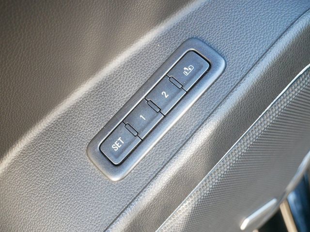 Used 2016 Chevrolet Tahoe LTZ AWD/4WD image 15