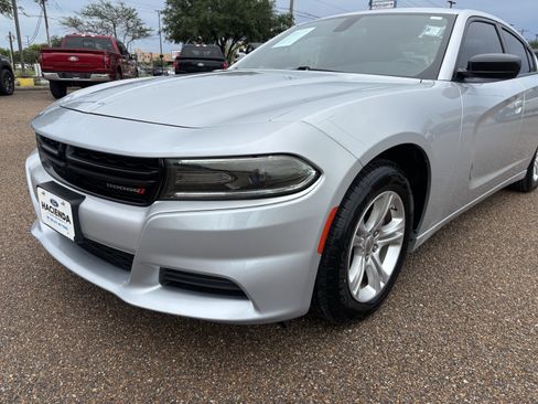 Used 2023 Dodge Charger SXT RWD image 7