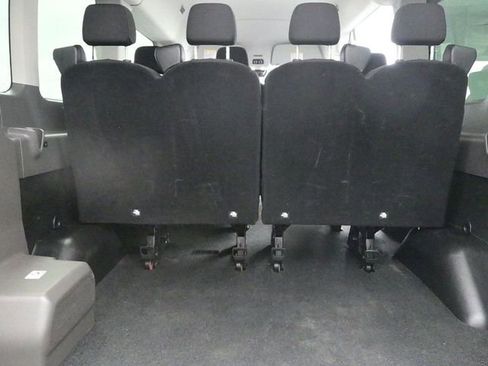 Used 2022 Ford Transit 350 XLT image 10