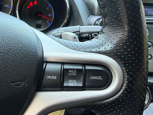 Used 2013 Honda Fit Sport image 18