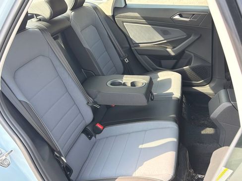 New 2026 Volkswagen Jetta SE FWD image 24