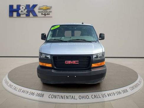 Used 2025 GMC Savana 2500 RWD image 2