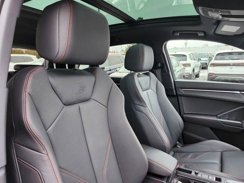 Certified 2025 Audi Q3 2.0T Premium Plus w/ Premium Plus Package image 15
