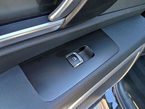 Used 2025 Kia Telluride S FWD image 28