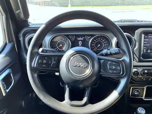 Used 2022 Jeep Wrangler Unlimited Sport w/ Xtreme Recon 35" Tire Package AWD/4WD image 11