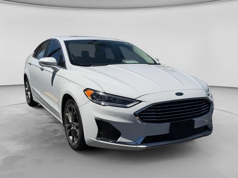 Used 2019 Ford Fusion SEL FWD image 12