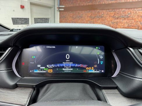 Used 2024 Jeep Grand Cherokee Overland w/ Luxury Tech Group IV image 15