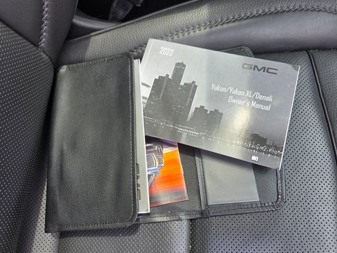Used 2022 GMC Yukon Denali image 50