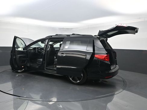Used 2023 Honda Odyssey Elite image 44