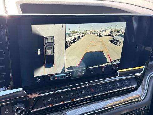 Used 2025 Chevrolet Silverado 1500 ZR2 w/ Technology Package image 31