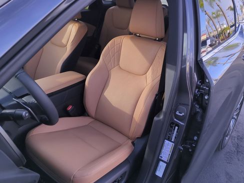 Certified 2025 Lexus RX 350 FWD image 12