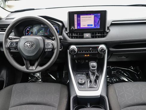 Certified 2025 Toyota RAV4 XLE AWD/4WD image 12