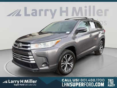 Used 2019 Toyota Highlander LE