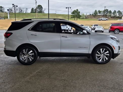 Used 2024 Chevrolet Equinox Premier image 6
