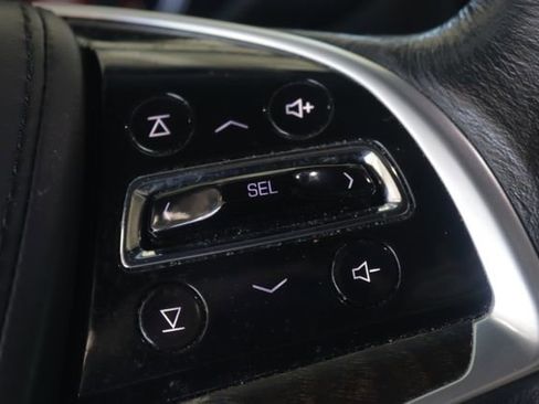 Used 2017 Cadillac Escalade Platinum image 11