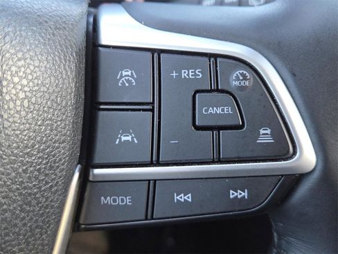 Used 2025 Toyota Grand Highlander FWD image 28