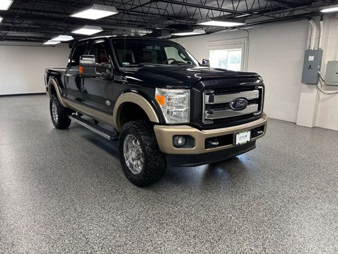 Used 2012 Ford F250 King Ranch w/ King Ranch w/Chrome Pkg image 2