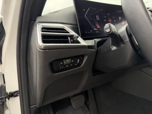 Used 2025 BMW 330i Sedan RWD image 14