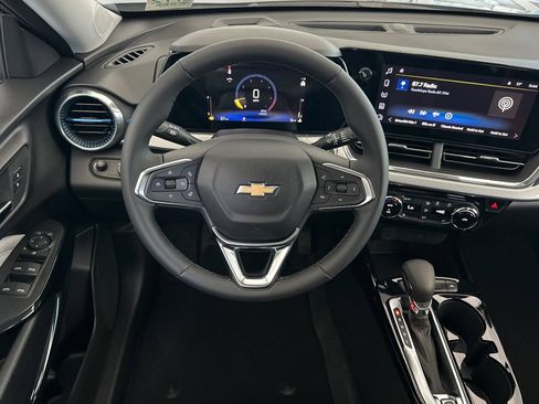 New 2026 Chevrolet Trax LT w/ Driver Confidence Package FWD image 14