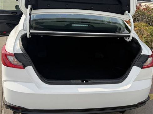 Certified 2025 Toyota Camry SE image 24