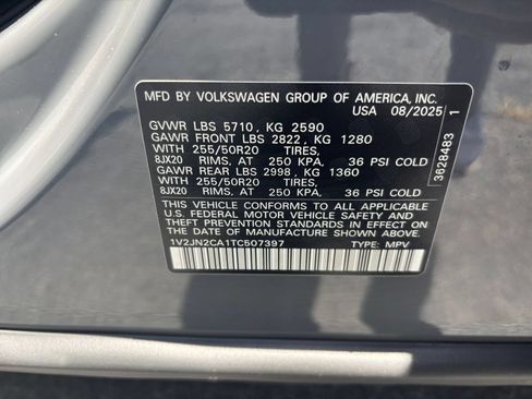 Used 2026 Volkswagen Atlas SE FWD image 27