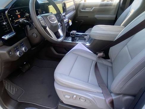 Used 2025 GMC Sierra 1500 SLT w/ SLT Premium Plus Package AWD/4WD image 2