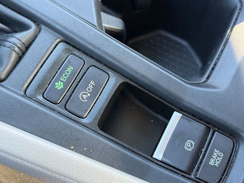 Used 2023 Honda Accord LX image 19