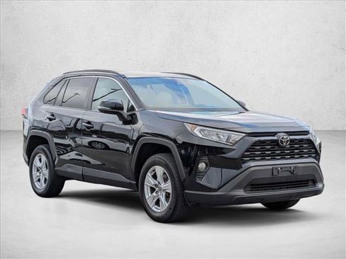 Certified 2021 Toyota RAV4 XLE w/ Convenience Package AWD/4WD image 3