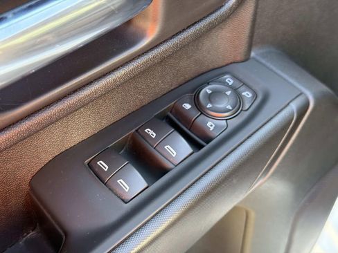 Used 2024 GMC Sierra 2500 Pro w/ Convenience Package image 21