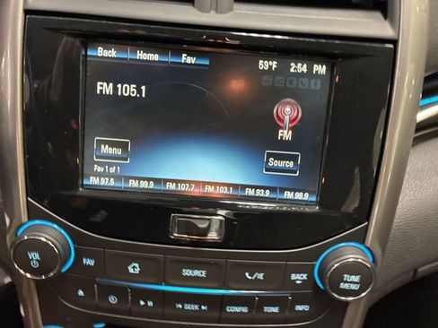 Used 2015 Chevrolet Malibu LT w/ Power Convenience Package FWD image 29