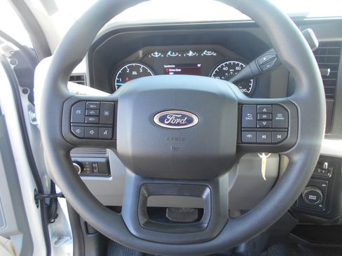 New 2024 Ford F550 4x4 Regular Cab Super Duty image 22