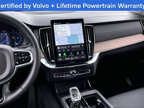 Certified 2025 Volvo XC90 B6 Plus image 8