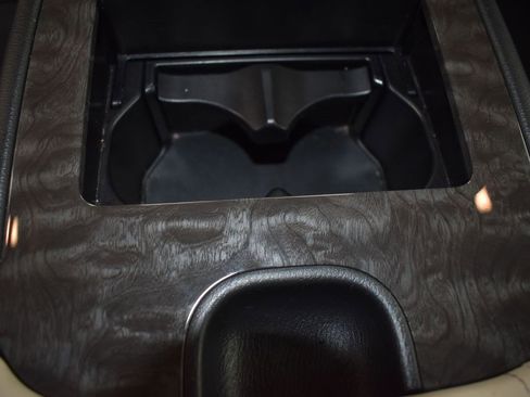 Used 2024 Nissan Armada Platinum w/ Captain's Chairs Package image 16