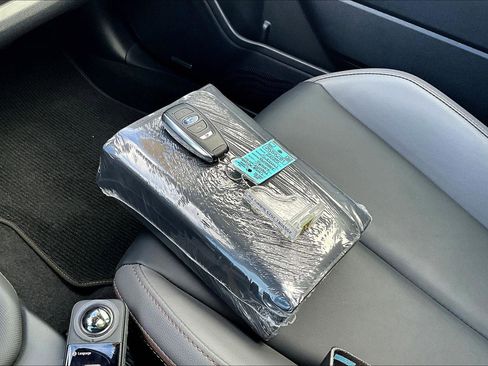 Used 2025 Subaru Forester Sport image 10