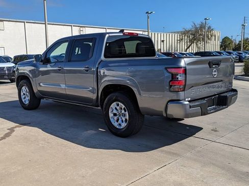 Used 2024 Nissan Frontier SV image 8