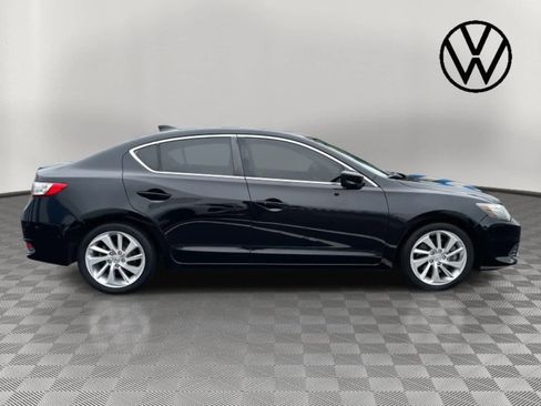 Used 2016 Acura ILX image 2