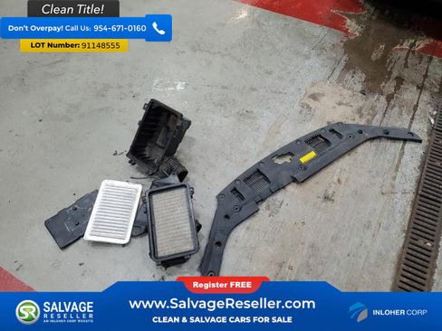 Used 2012 Toyota Highlander FWD image 17