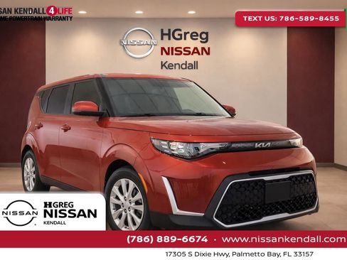 Used 2023 Kia Soul LX FWD image 1