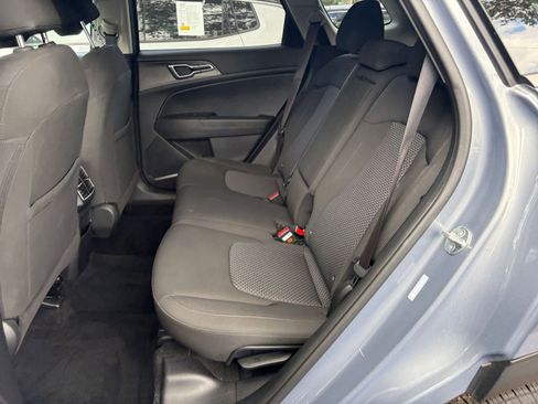 Used 2025 Kia Sportage LX FWD image 35