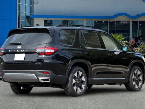 New 2026 Honda Pilot Elite image 8