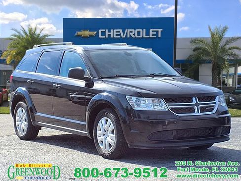 Used 2020 Dodge Journey SE image 1