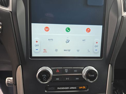 Used 2024 Ford Edge ST-Line image 22