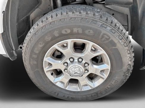 Used 2024 RAM 2500 Laramie AWD/4WD image 14