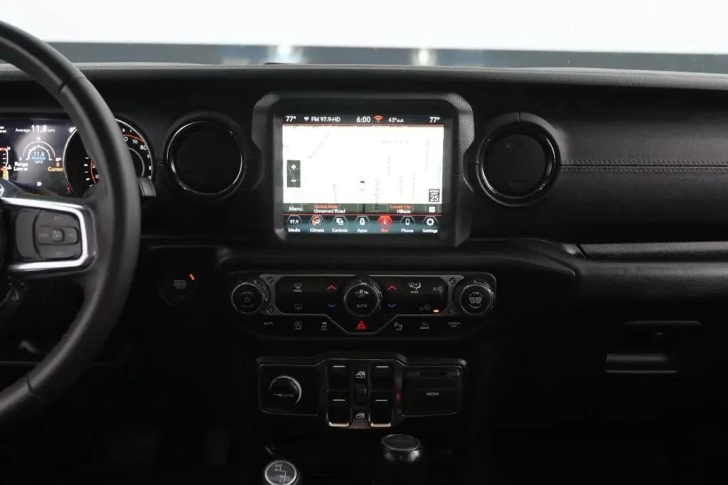 Used 2023 Jeep Gladiator Overland AWD/4WD image 35