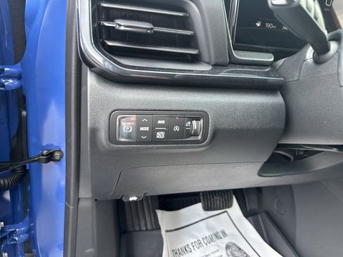New 2026 GMC Terrain AT4 w/ LPO, Floor Liner Package AWD/4WD image 17