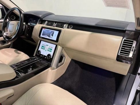 Used 2020 Land Rover Range Rover Autobiography image 26