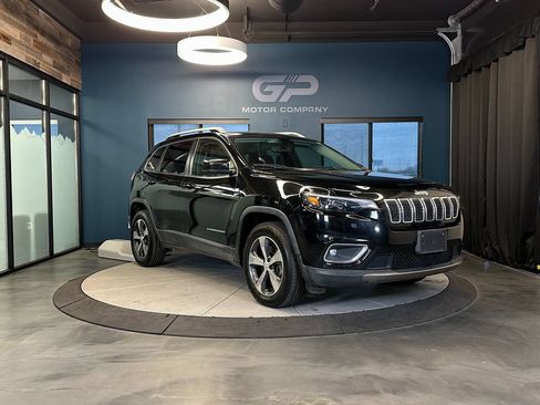 Used 2019 Jeep Cherokee Limited AWD/4WD image 1