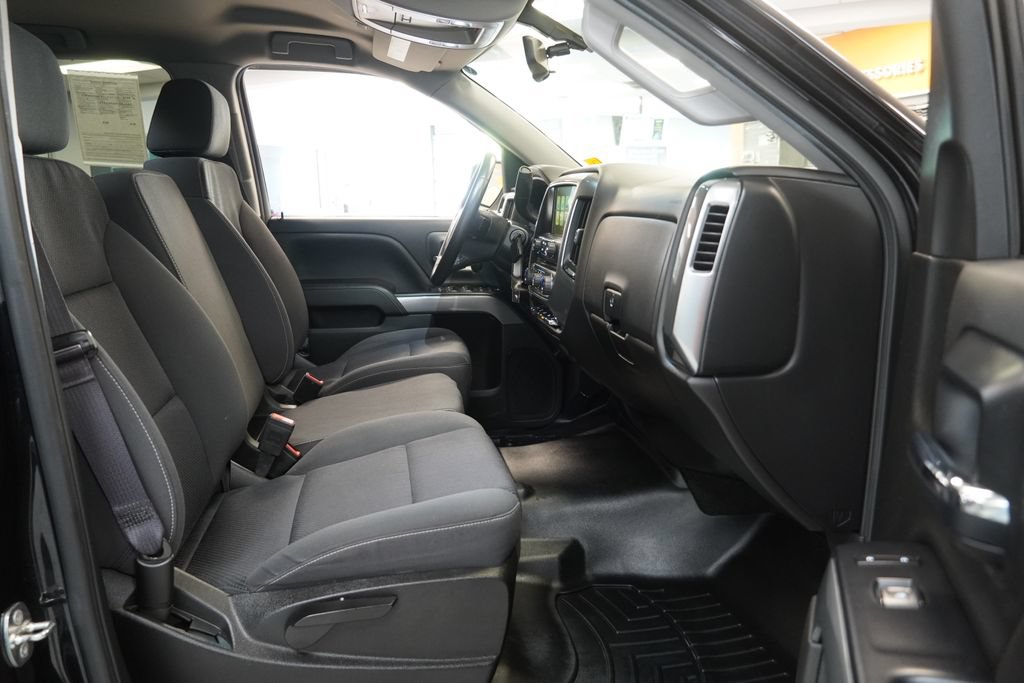 Used 2017 Chevrolet Silverado 1500 LT w/ All Star Edition AWD/4WD image 34