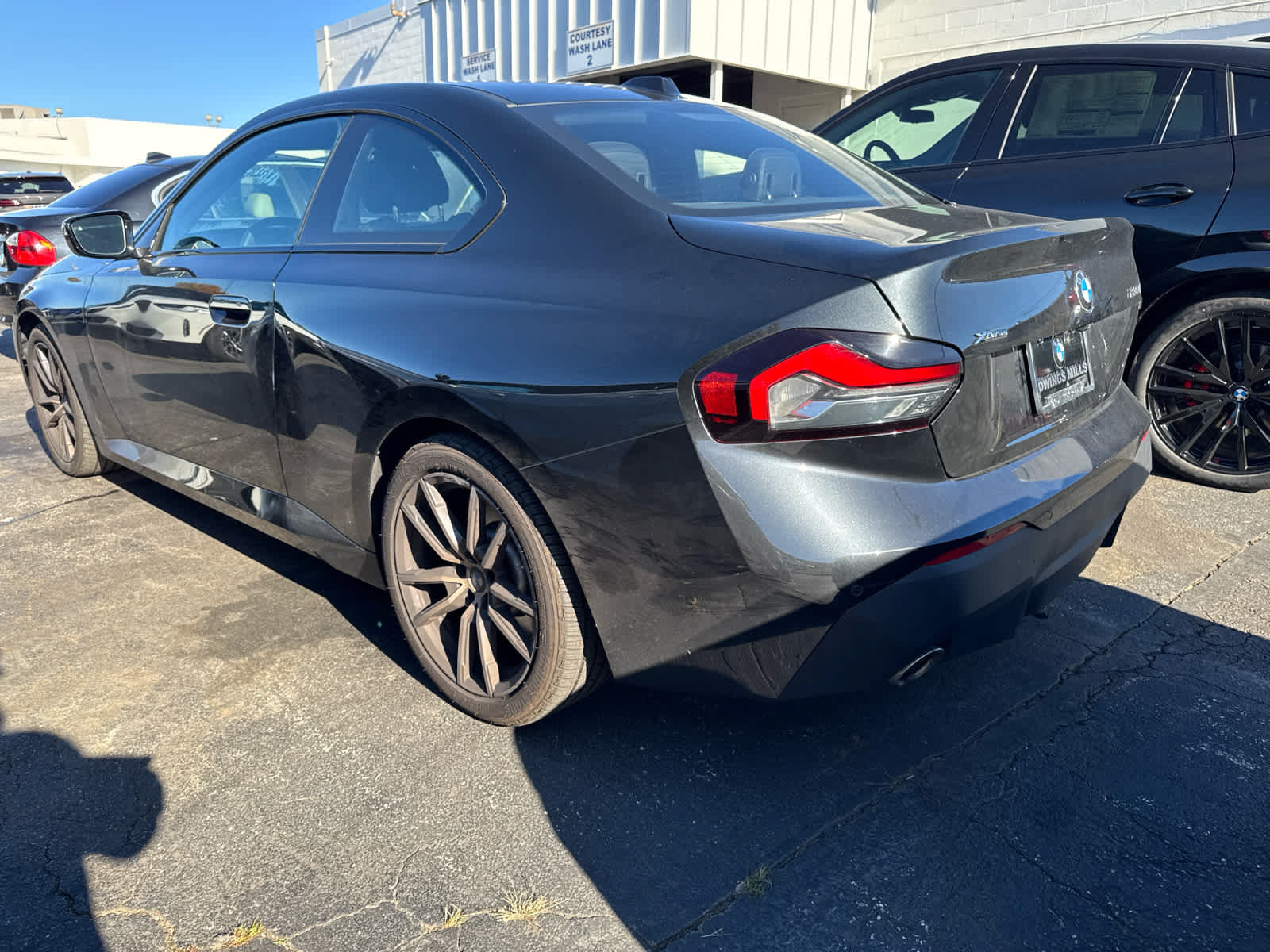 Used 2025 BMW 230i xDrive Coupe w/ Convenience Package AWD/4WD image 4